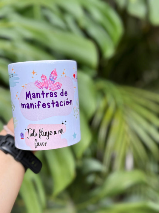 ✨💧 Vaso con mantras de manifestación – Bebe con intención, manifiesta con el corazón